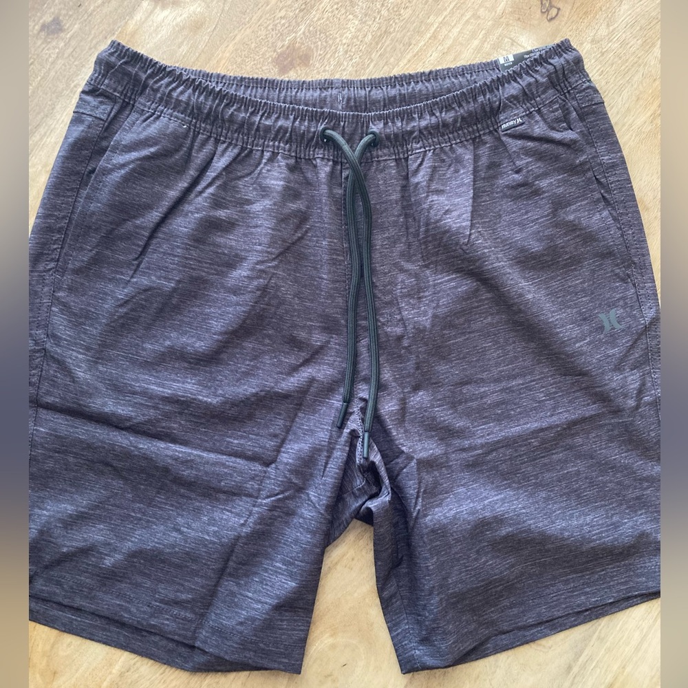 Mens Hurley shorts size medium